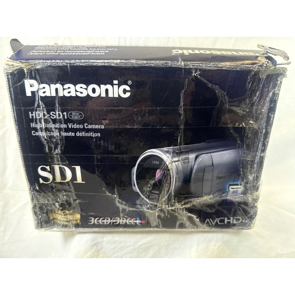 Panasonic HDC-SD1 High Def Video Camera 3CCD 1080i never used NO BATTERY